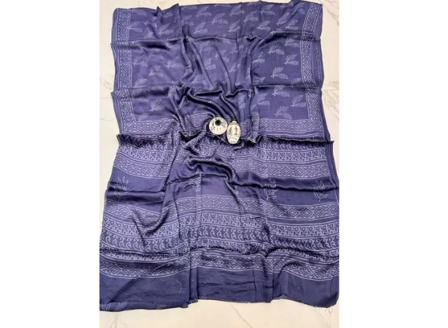 EVWAAH Iris Frost Sterling Flora Silk Saree
