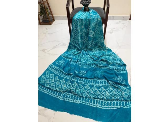 EVWAAH Turquoise Aquamarine Shibori-Ajrakh Saree