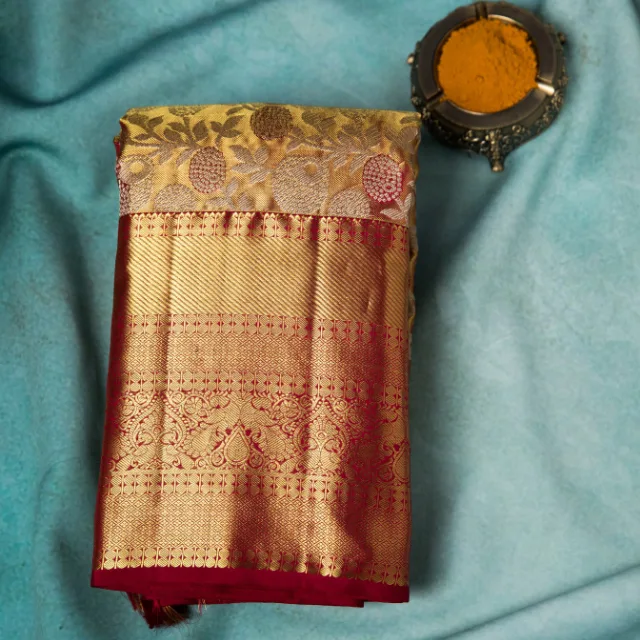 Golden Peach Floral Kanjeevaram Pure Handloom Silk Saree