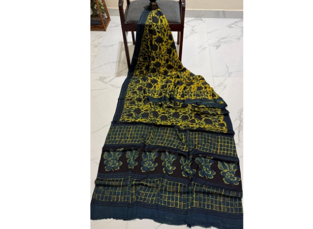 EVWAAH Mustard Charcoal Blossom Silk Saree